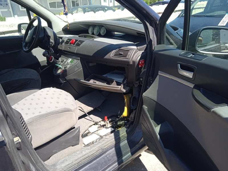 peugeot 807 del año 2005