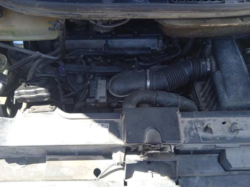 peugeot 807 del año 2005