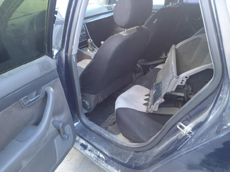 audi a4 berlina (8e) del año 2001