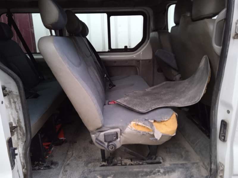 nissan primastar (x83) del año 2006