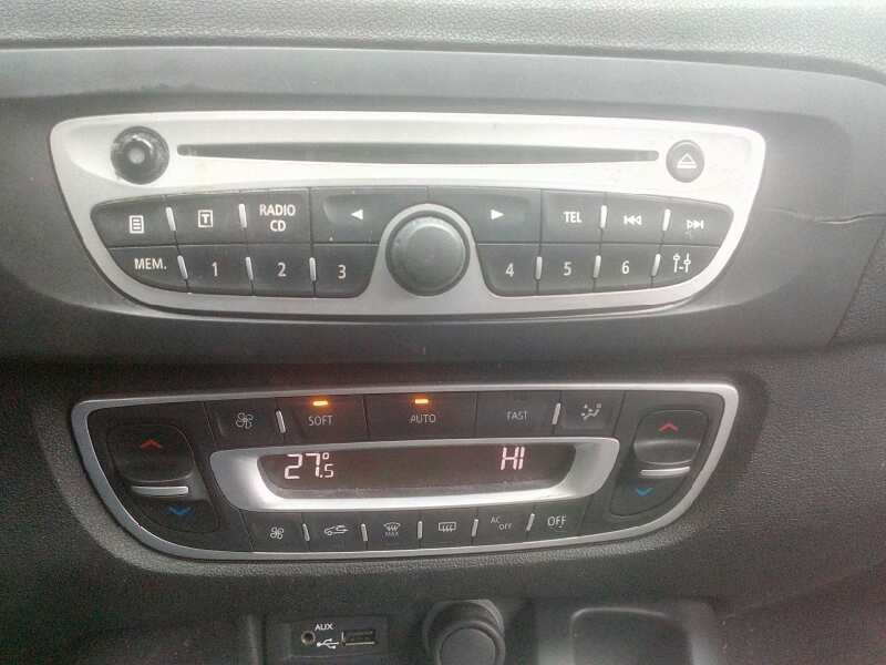 renault scenic iii del año 2011