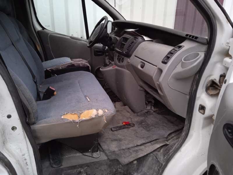 nissan primastar (x83) del año 2006