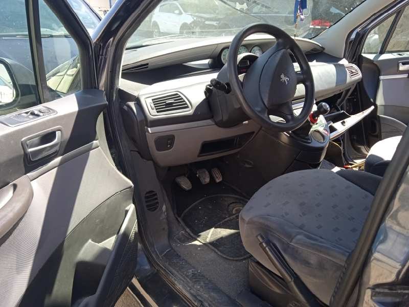 peugeot 807 del año 2005