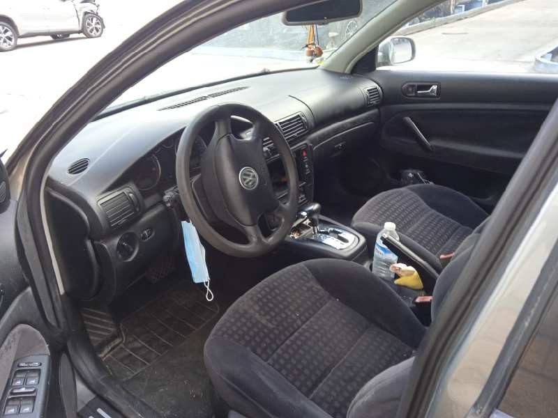 volkswagen passat variant (3b6) del año 2003