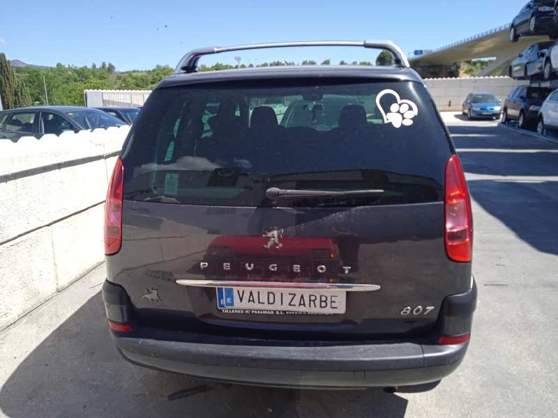 peugeot 807 del año 2005