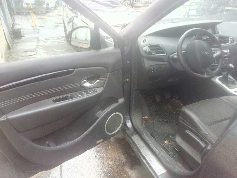 renault scenic iii del año 2011