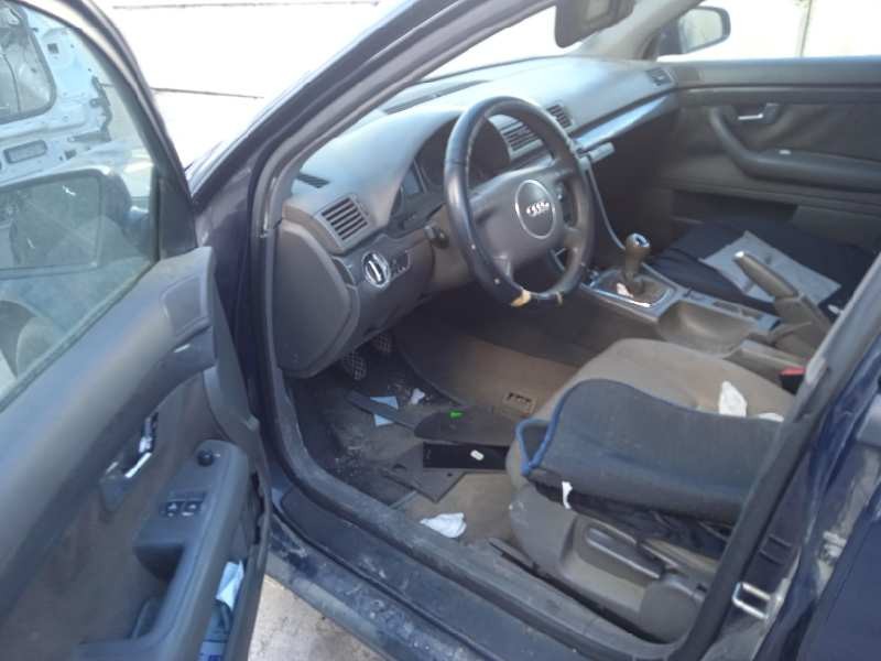 audi a4 berlina (8e) del año 2001