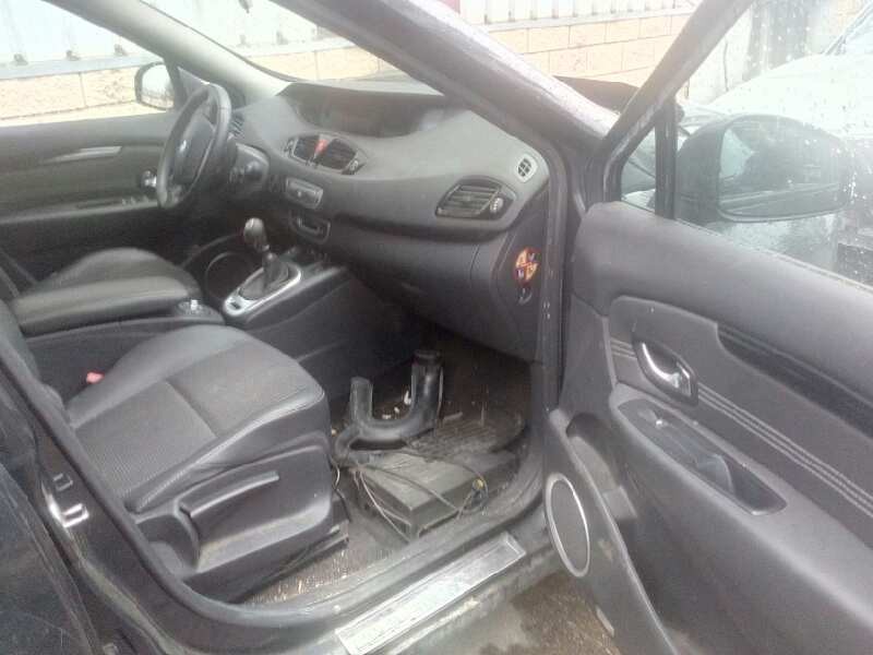 renault scenic iii del año 2011