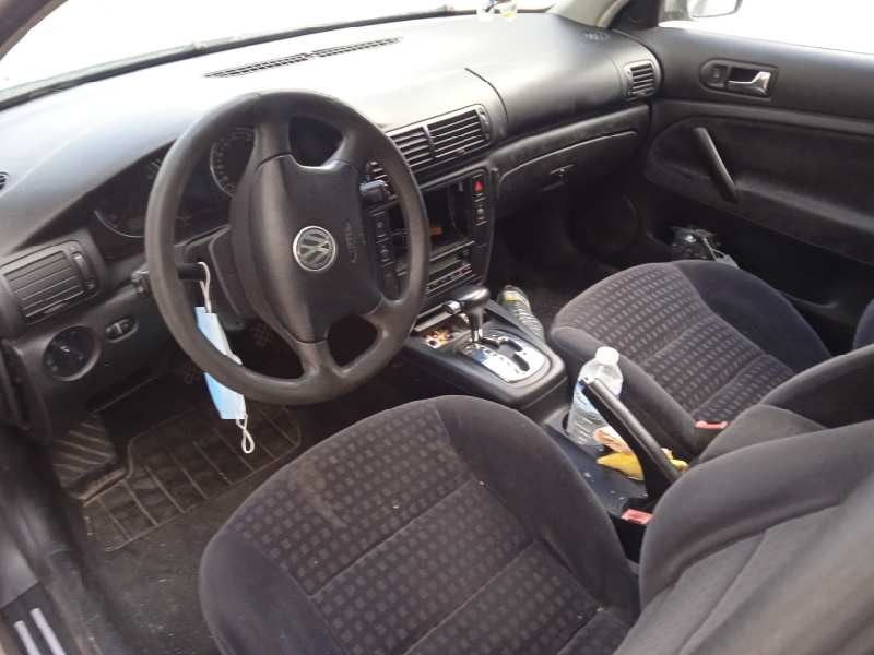 volkswagen passat variant (3b6) del año 2003