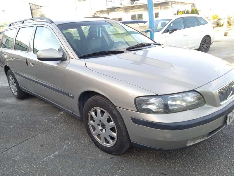 volvo v70 familiar del año 2003