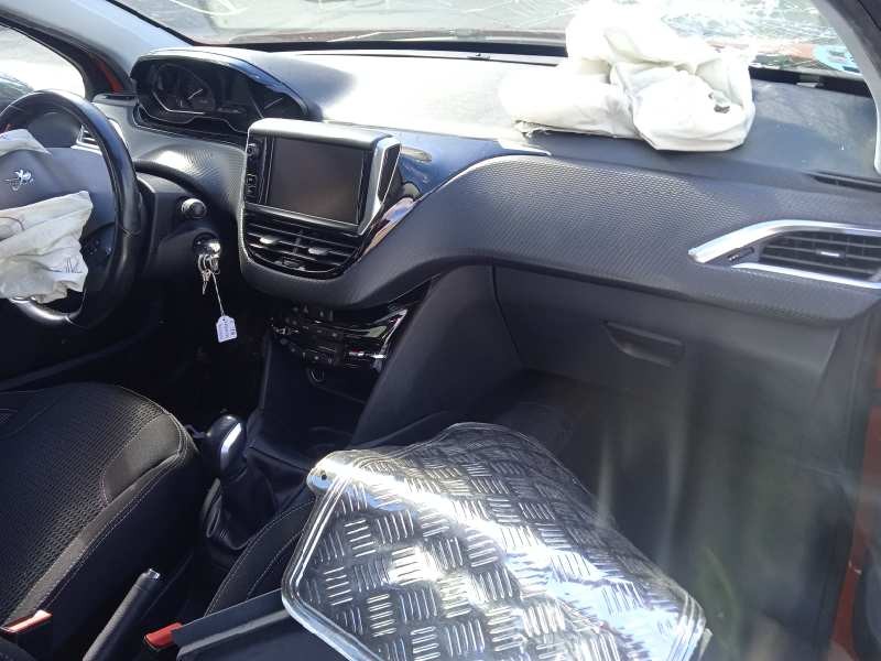 peugeot 208 del año 2018