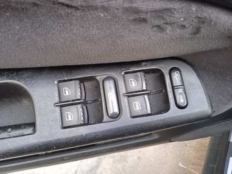 volkswagen passat variant (3b6) del año 2003