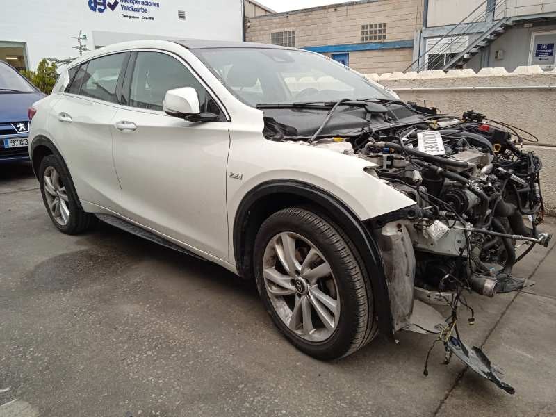 infiniti q30 del año 2017