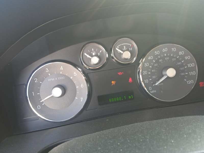 mercury milan del año 2008