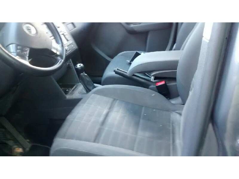 volkswagen touran (1t1) del año 2006