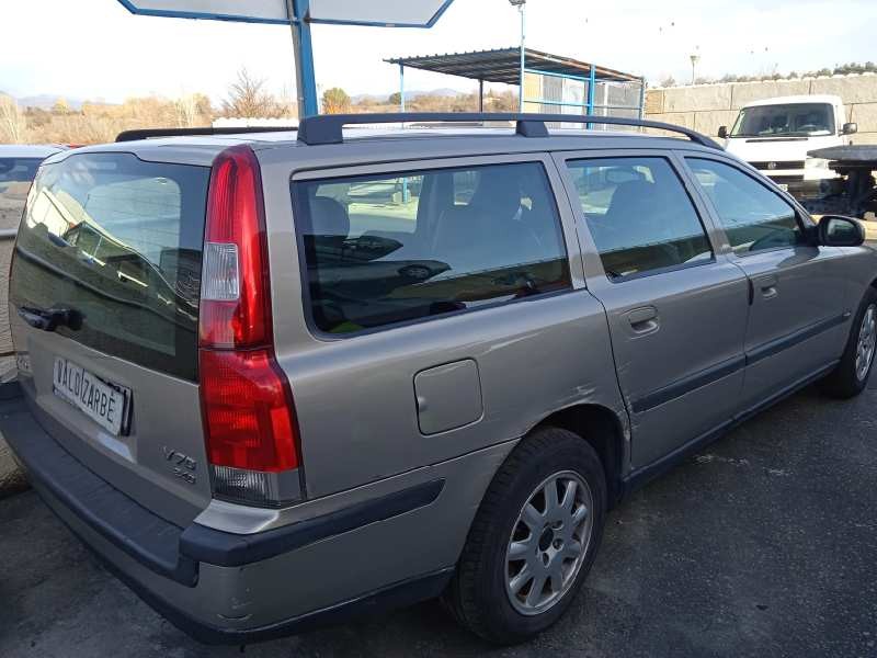 volvo v70 familiar del año 2003