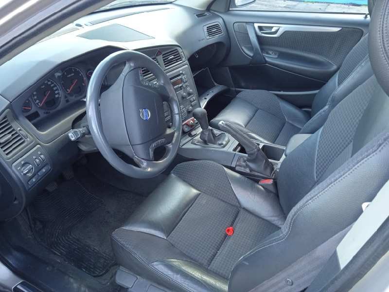 volvo v70 familiar del año 2003