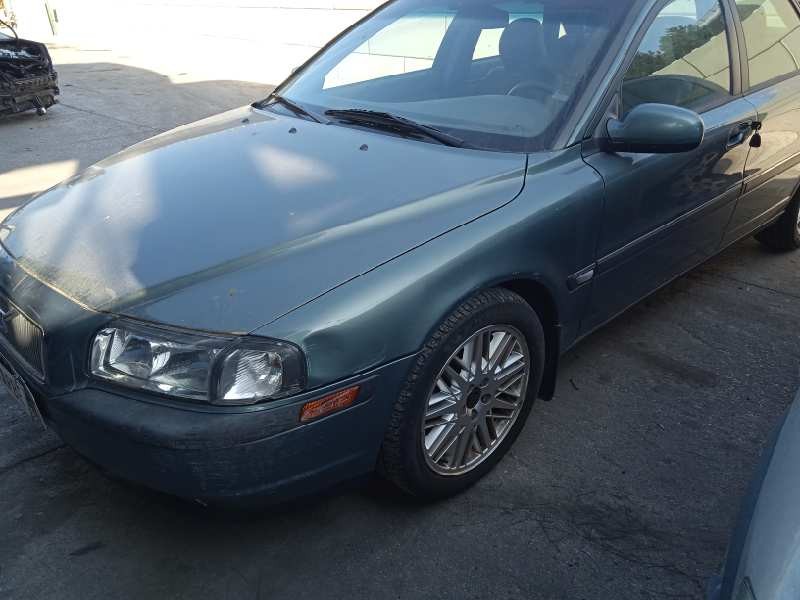 volvo s80 berlina del año 2001