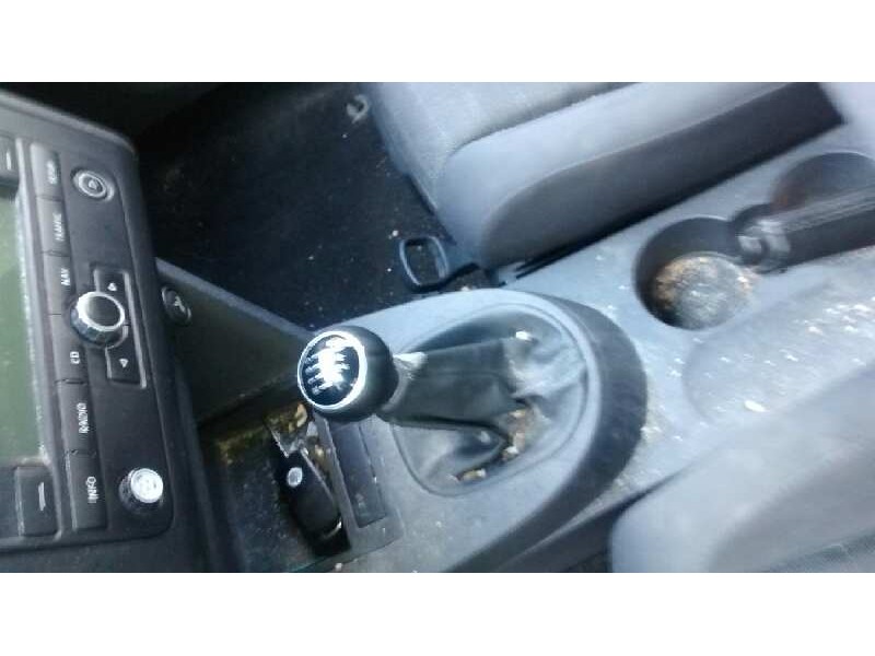 volkswagen touran (1t1) del año 2006