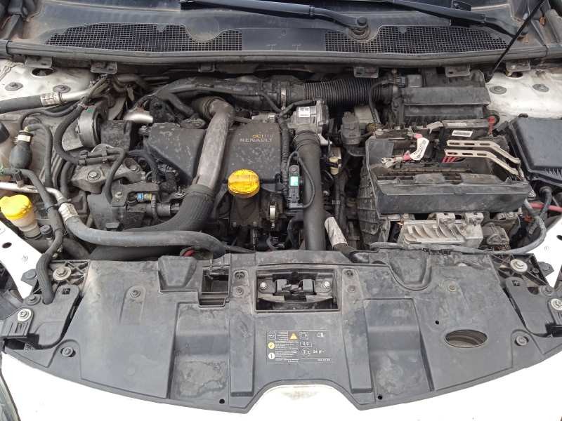 renault megane iii berlina 5 p del año 2011