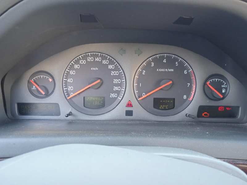 volvo s80 berlina del año 2001