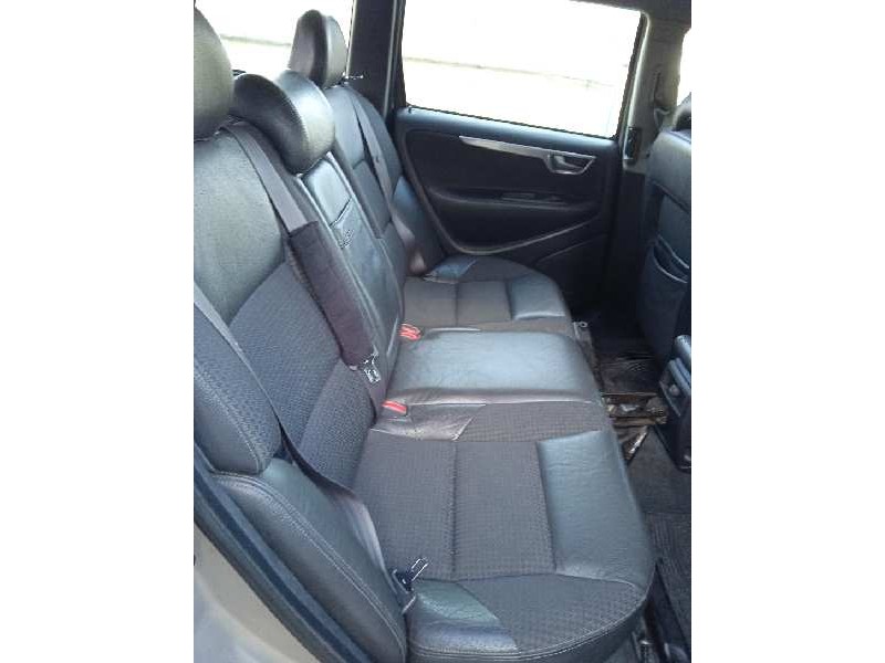 volvo v70 familiar del año 2003