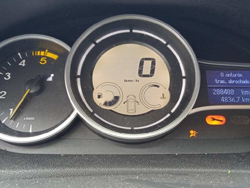 renault megane iii berlina 5 p del año 2011