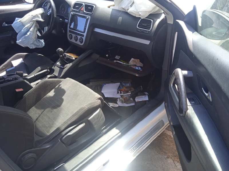 volkswagen scirocco (137) del año 2009