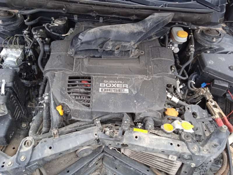 subaru legacy kombi/outback b14 del año 2016