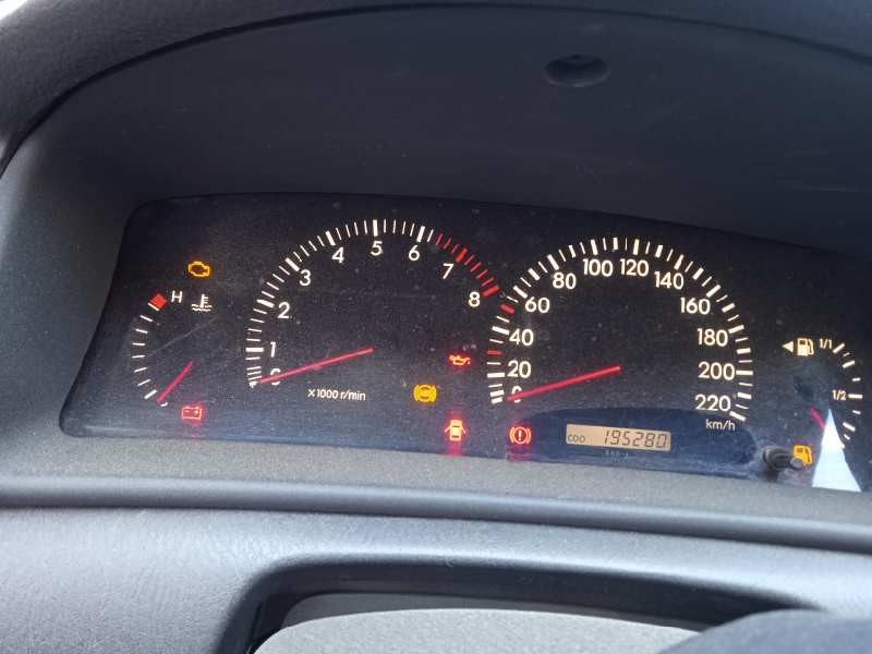 toyota corolla (e12) del año 2003