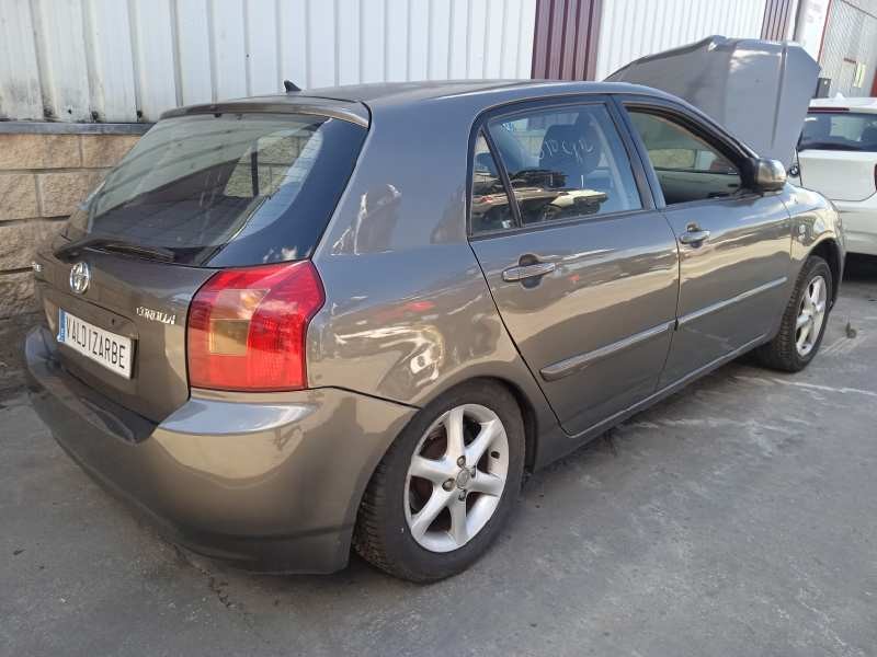 toyota corolla (e12) del año 2003