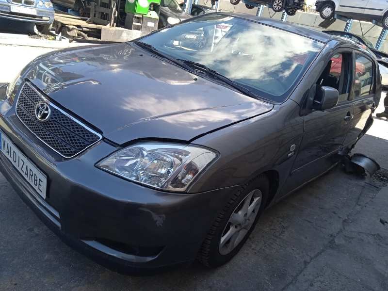 toyota corolla (e12) del año 2003