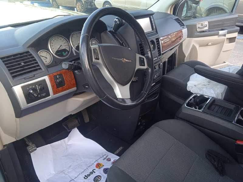 chrysler grand voyager del año 2009