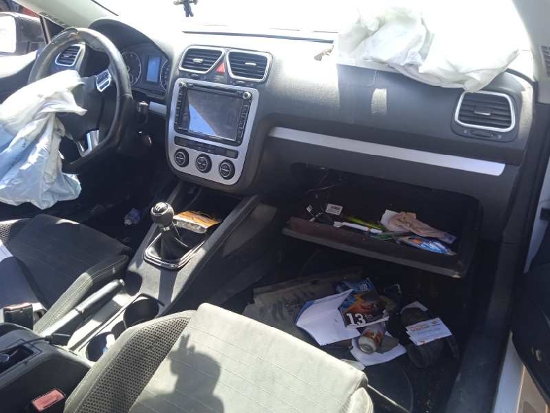 volkswagen scirocco (137) del año 2009