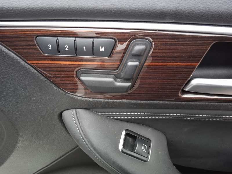 infiniti q30 del año 2017