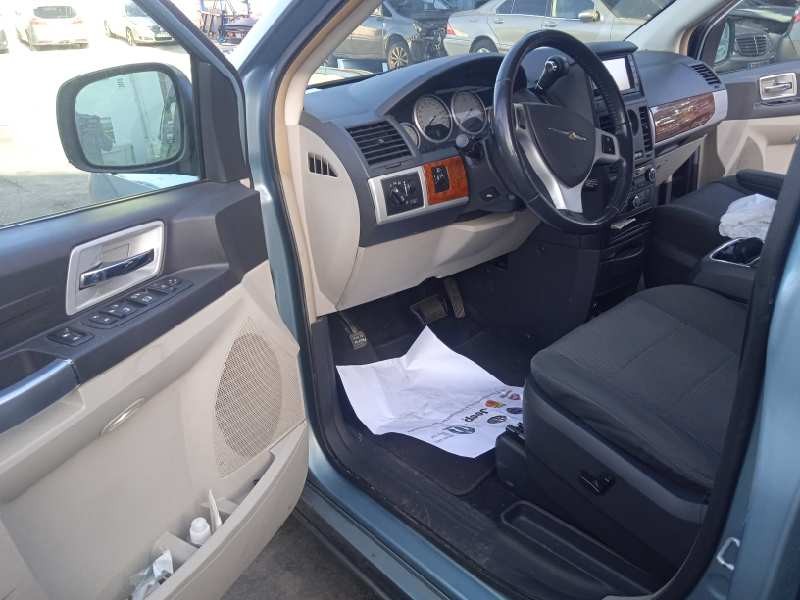 chrysler grand voyager del año 2009