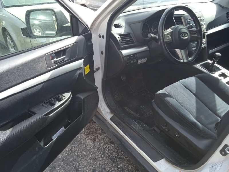 subaru legacy lim. b14 del año 2011