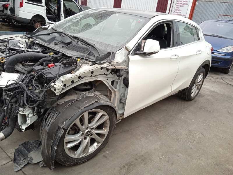 infiniti q30 del año 2017