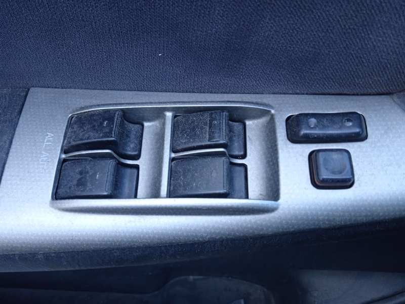 toyota corolla (e12) del año 2003