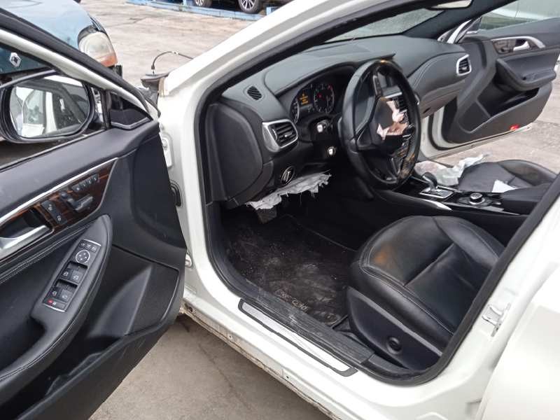 infiniti q30 del año 2017