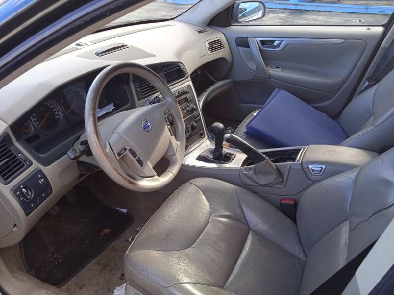 volvo v70 familiar del año 2006