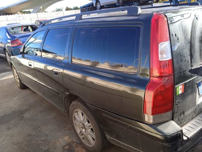 volvo v70 familiar del año 2006