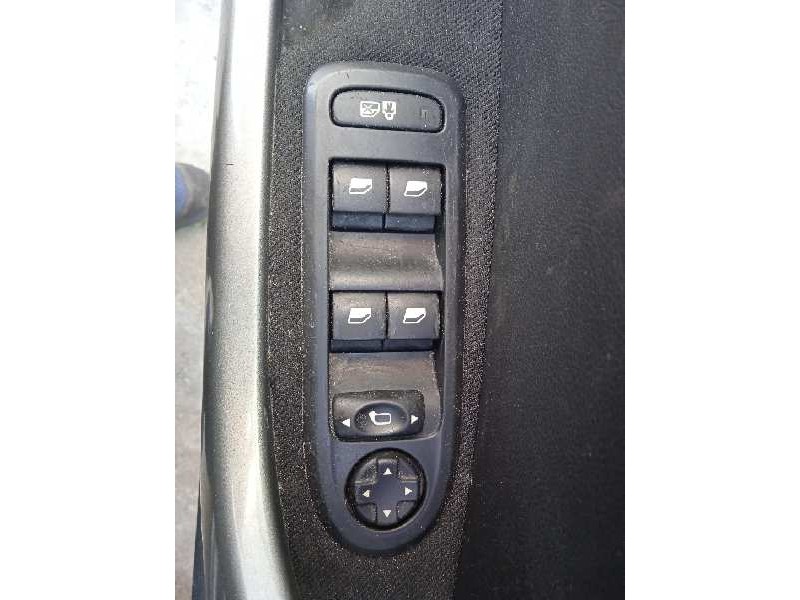 peugeot 308 del año 2012