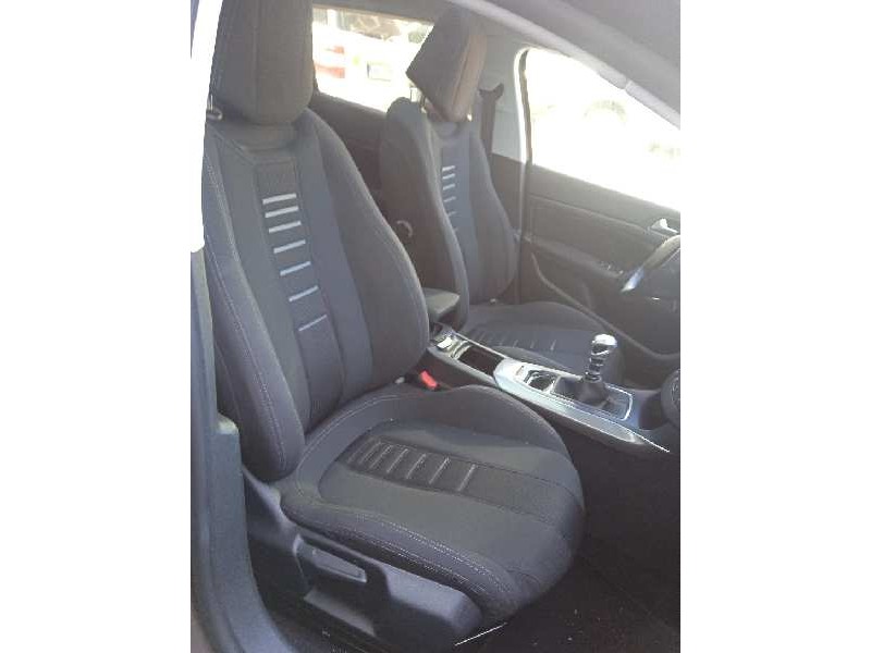 peugeot 308 del año 2013