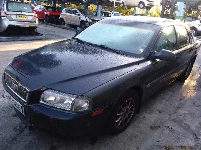 volvo s80 berlina del año 2000