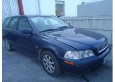 volvo v40 familiar del año 2001