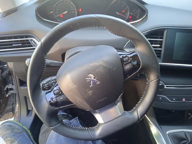 peugeot 308 del año 2013