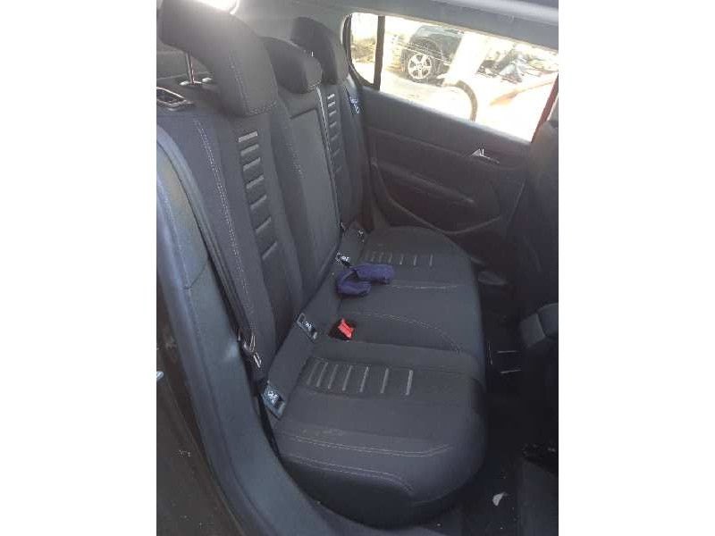 peugeot 308 del año 2013