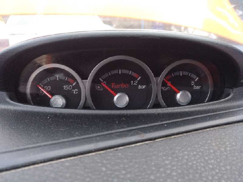 ford focus berlina (cap) del año 2006