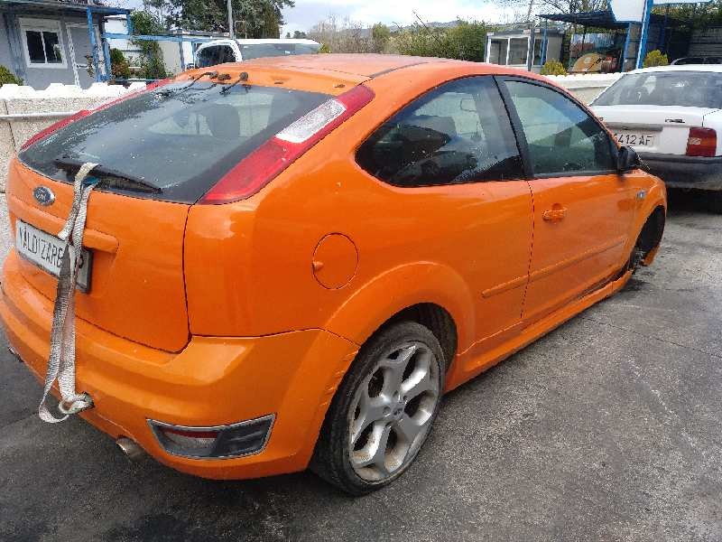 ford focus berlina (cap) del año 2006